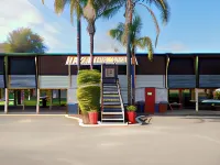 Narrabri Motel and Caravan Park - parking