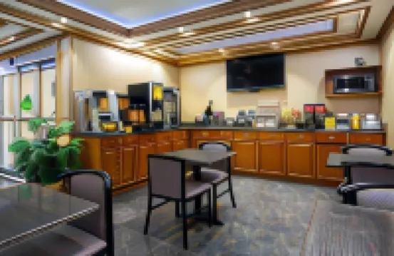 Days Inn by Wyndham Runnemede Philadelphia Area