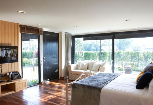 라이르 두 프란 외관 또는 객실 전경