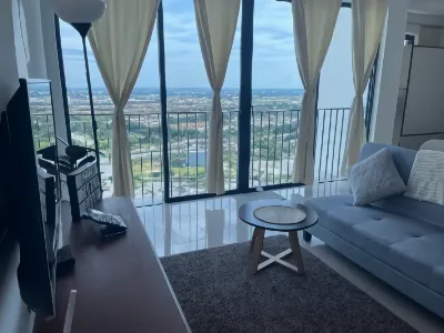 Horizon Suite at Trefoil Setia Alam Hoteles cerca de Setia City Convention Centre