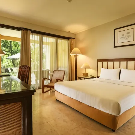 Laras Asri Resort & Spa