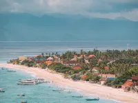 Ohana's Beachfront Resort & Beach Club Hotels near Lebaoh Beach