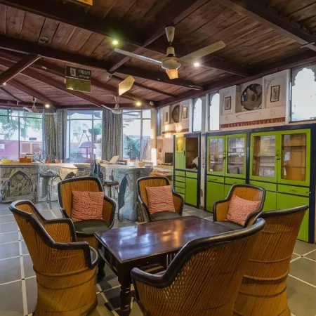 Jaipur Inn