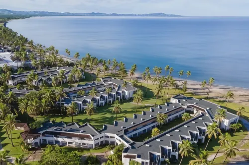 Sheraton Fiji Golf & Beach Resort Hotels in Bounty Island