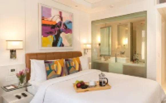 The Ashtan Sarovar Portico Hotel dekat Hauz Khas Village