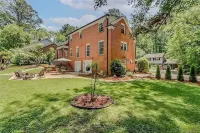 The Saban of Sherwood with a Pool located 0.9 miles from Bryant Denny Stadium