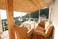 Vila Riza Veliu Hotels in Piqeras