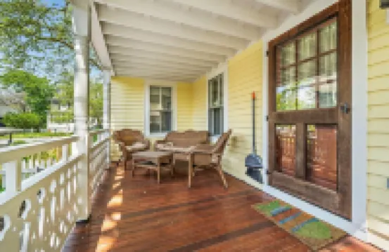 Sea Horse Cottage-5 Bedrooms, 3 Full Baths, 2 Half Baths, Sleeps 13 Hotels in West Cape May