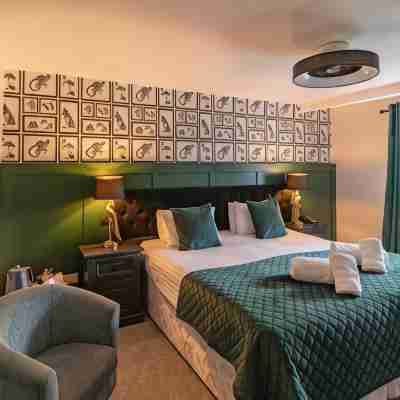 The Oaks Hotel Rooms