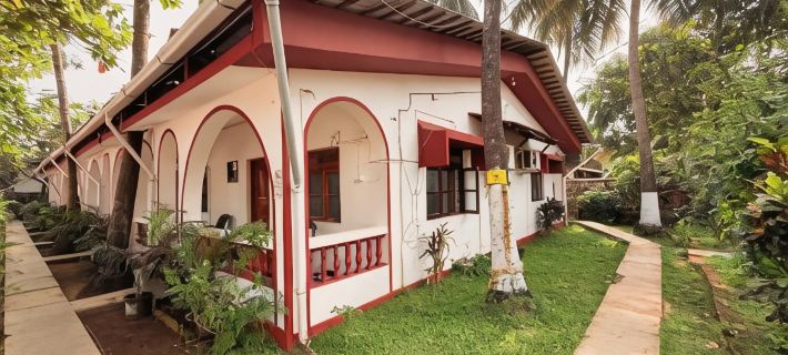 Red Sea Beach Resort Hotels in Anjuna