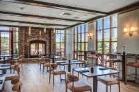 The Embers Hotel - breakfast