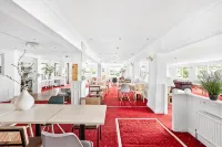 Waters Edge Hotel Torquay - parking