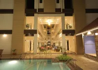 Sarovar Portico, Somnath - Pool