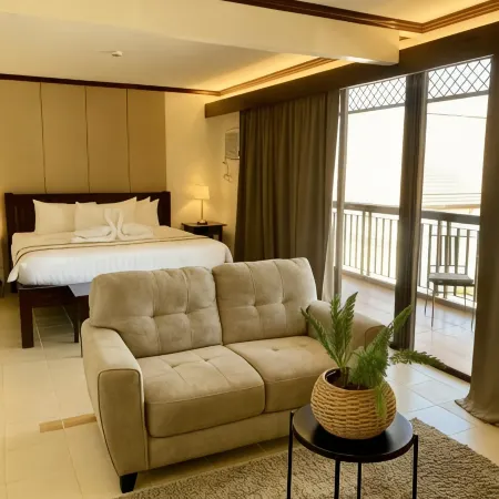 Plaza Del Norte Hotel and Convention Center