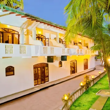 برنس فيلا Hotels near لونوغانغا