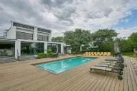 Travelodge Kasane - Pools