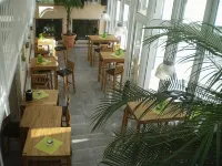 Lindemann Hotel - Breakfast