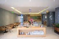 Facade Hotel by Azana Hotels in Tawangmangu