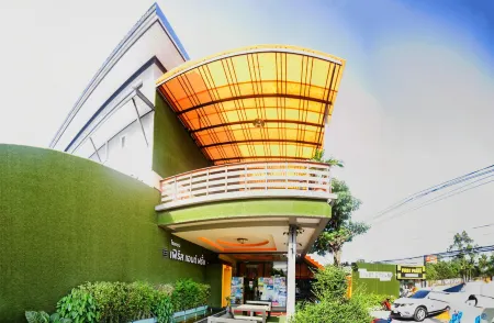 First and Frang Hotel - Koh Phangan