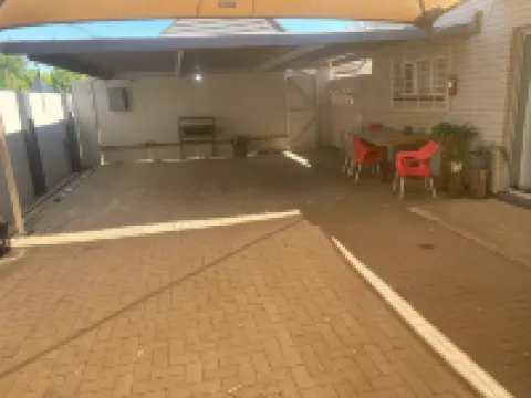 カレドン オーバーナイト ルームズ キンバリーのホテル