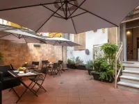 Residenza Suarez Hotels near Ospedale Monaldi