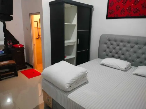 Galtri Homestay Hotels in Kabat