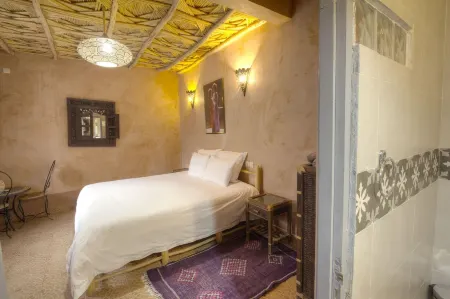 巴格達咖啡館民宿