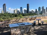 Top Floor Luxury Apartment Rooftop Pool CBD