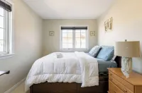 Mannys Place Các khách sạn ở Ottawa