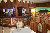 Equator Hotel - bar