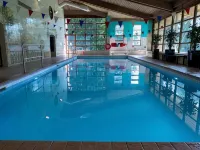 Denham Grove - piscina