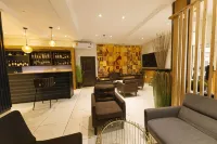 Airport West Hotel
