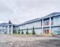 Esther Hotel Hôtels à : Simangulampe