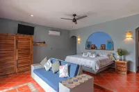 Castillo Encantado - Your Doorway to Paradise فنادق في 