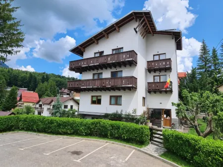 Casa Florescu Отели рядом с достопримечательностью «Sorica sosire»