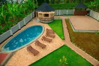 Dual Mountain View Lodge - Pools