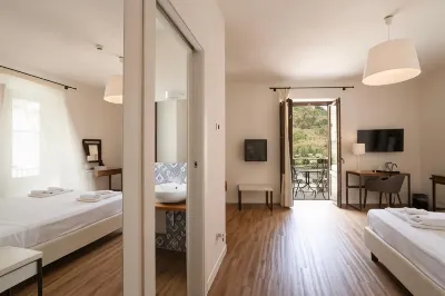 هوتل سوبرا لو ميورا Hotels near Casamatta di Guidaloca