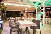 Adasu Otel - parking