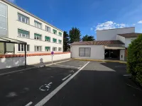 Brit Hôtel du Parc Niort Centre - ที่จอดรถฟรี - ที่มีที่จอดรถ