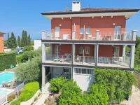 Vialeromadodici Rooms & Apartments