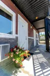 Hinton Highway Inn