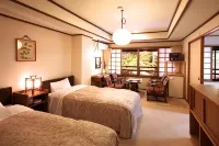 Tsuruya Ryokan - parking