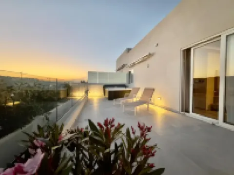 C'Est la VIE Boutik Swieqi Hotels in Swieqi