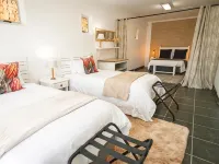25 on Main Struisbaai