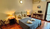 Agriturismo le Chiuse Hotels near Hangar