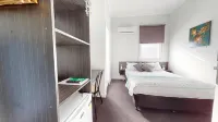 Doctor Syntax Hotel Hotels in South Hobart