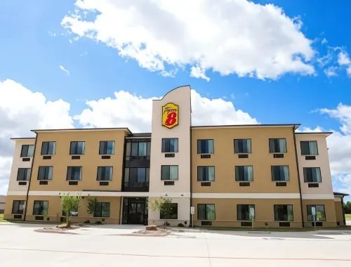 Super 8 by Wyndham Stanton Hotels in Stanton