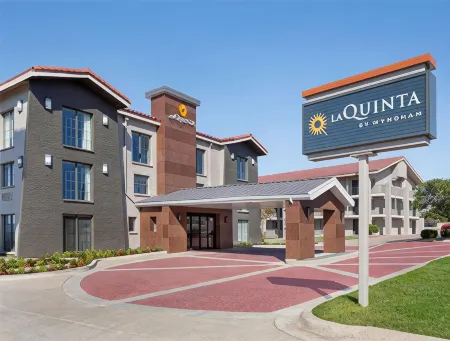 La Quinta Inn by Wyndham Temple Отели рядом с достопримечательностью «Baylor Scott & White Medical Center — Temple»