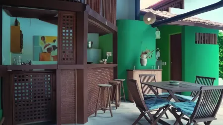 Tororao Hotel Pousada Отели рядом с достопримечательностью «Centro Histórico do Arraial d'Ajuda»