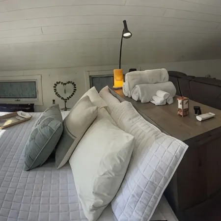 3-story waterfront haven w/ unparalleled views, Hotspring spa, watch our video!